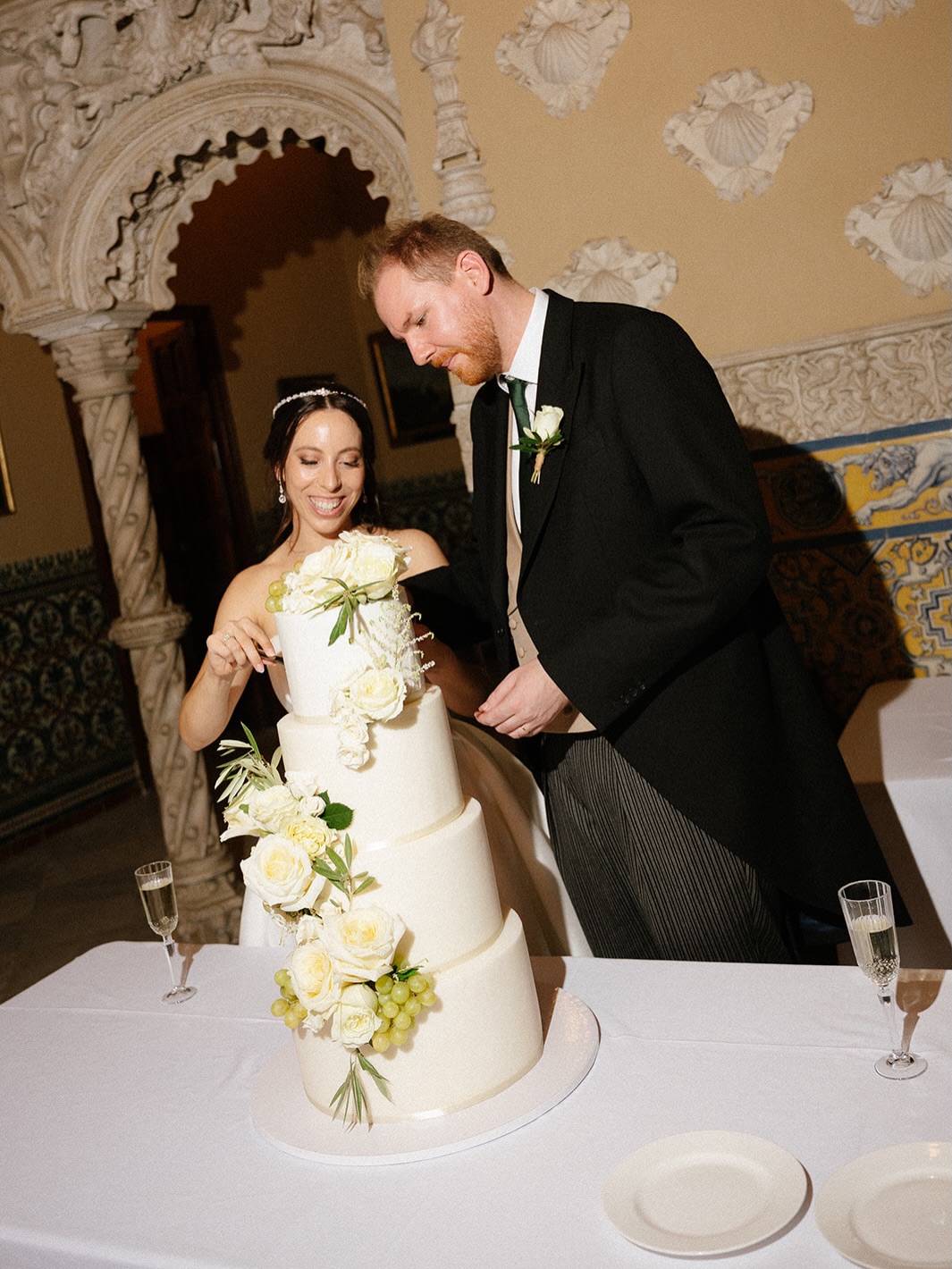 A sweet moment and the cutest couple making it even sweeter! 🍰✨ Wedding Planner, Diseño y Decoración @cuccarosse Pareja @victoria.sb Sam Fotografía @studiolofit Video @bovedafilms Vestido novia @carolinecastigliano Maquillaje @elmaletindeguada Peluquería @adameestilistas Venue @casapalacioguardiola Catering @guadalquivircatering Tarta @aquarelacakes #weddingplannersevilla #destinationweddingseville #bodassevilla #weddingcake #tartaboda